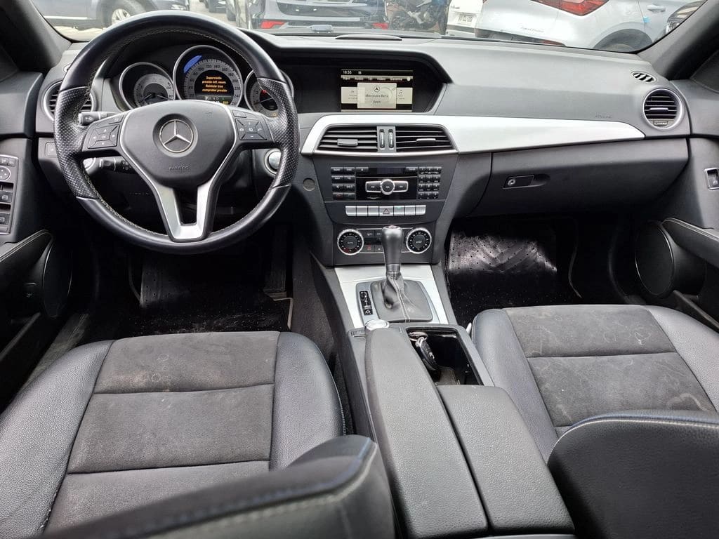 Mercedes-Benz C 250 1.8 4x2 At 4p año 2015