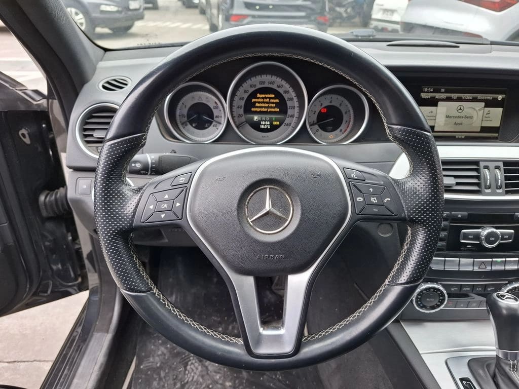 Mercedes-Benz C 250 1.8 4x2 At 4p año 2015
