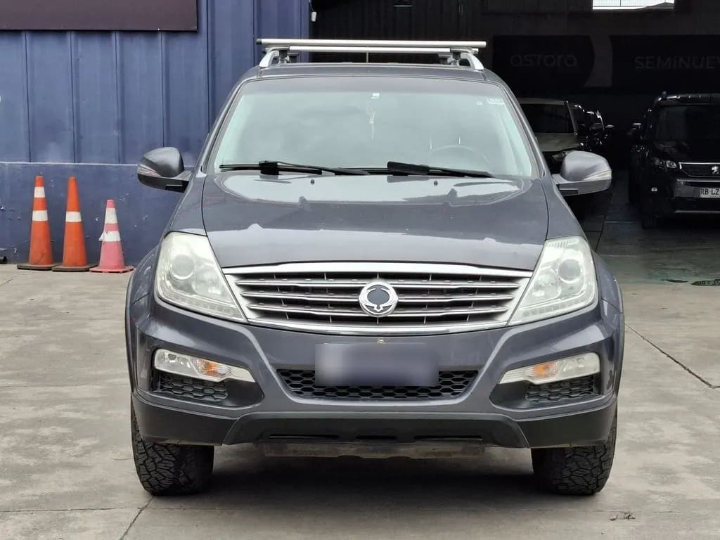 Ssangyong Rexton 2.0 Diesel 2wd Mt 5p año 2016