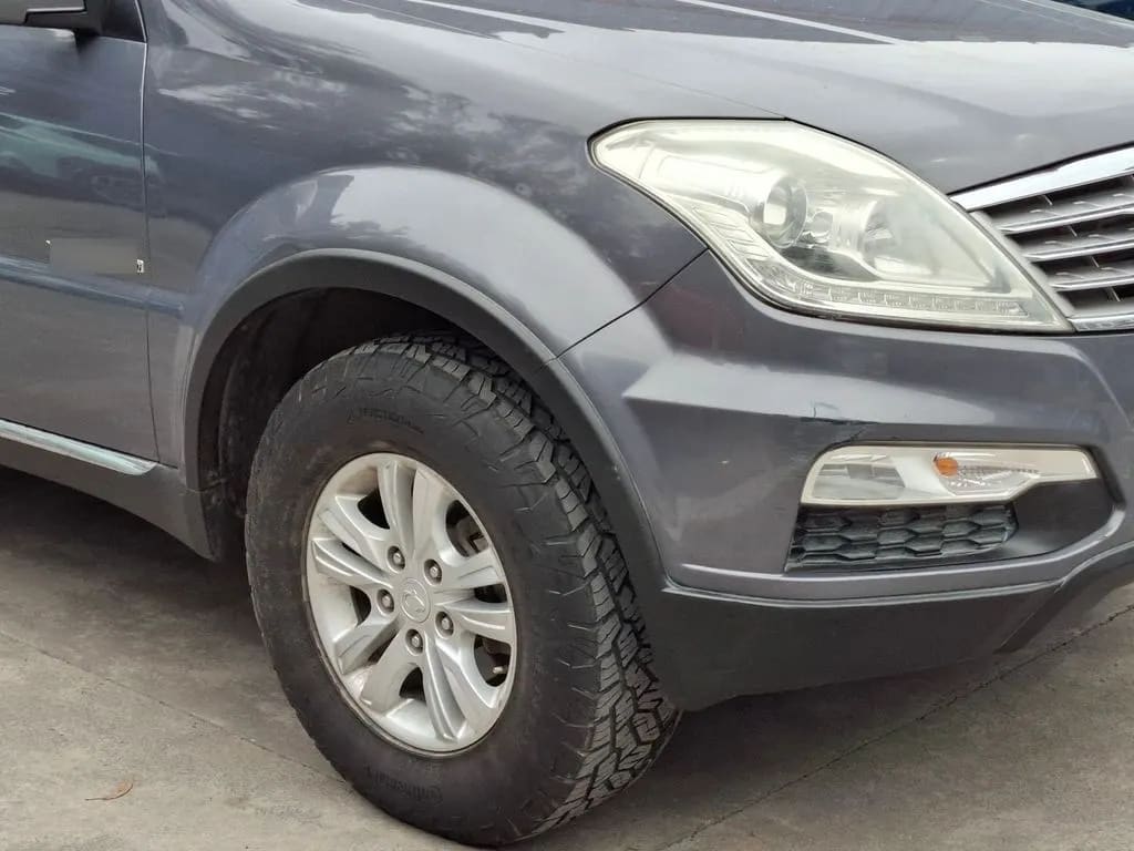 Ssangyong Rexton 2.0 Diesel 2wd Mt 5p año 2016