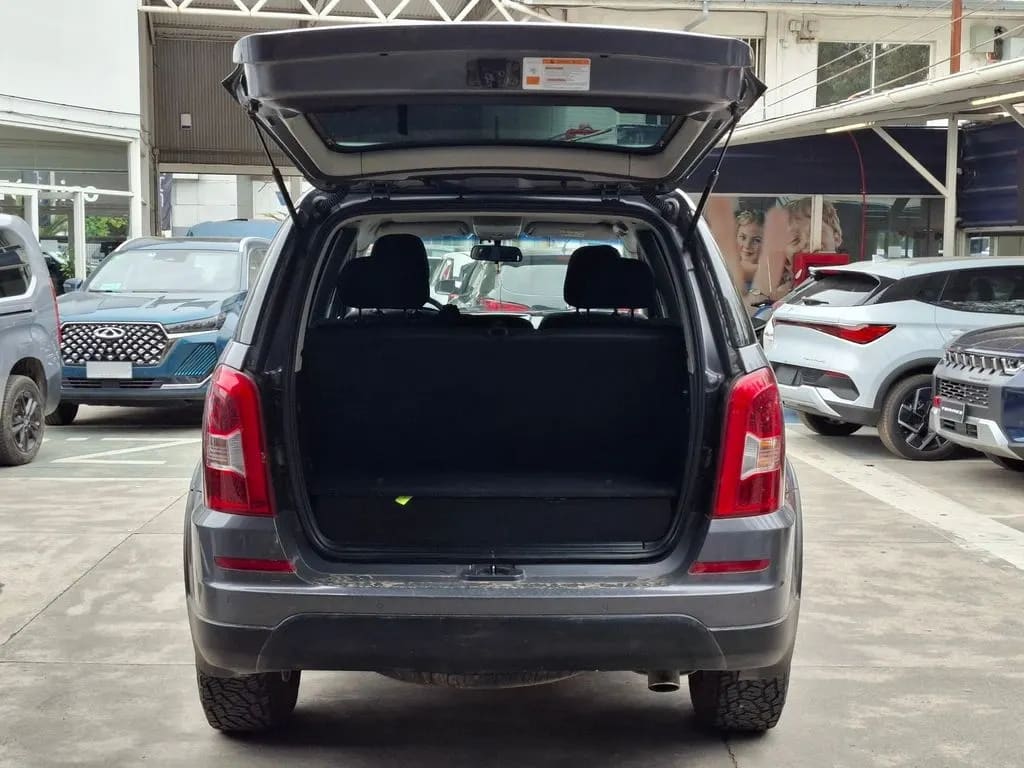 Ssangyong Rexton 2.0 Diesel 2wd Mt 5p año 2016