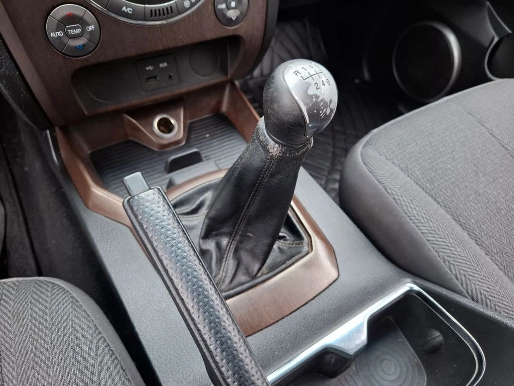 Ssangyong Rexton 2.0 Diesel 2wd Mt 5p año 2016