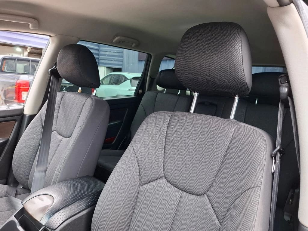 Ssangyong Rexton 2.0 Diesel 2wd Mt 5p año 2016