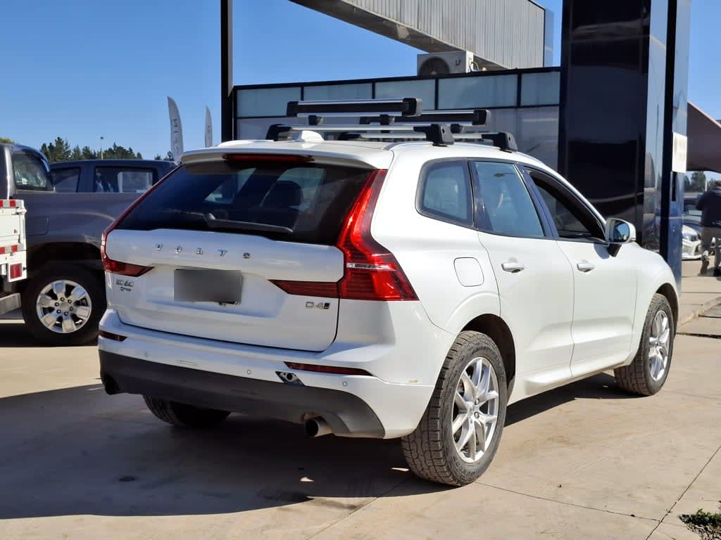 Volvo Xc60 2.0 D4 Diesel Kinetic 4x4 At 5p año 2018