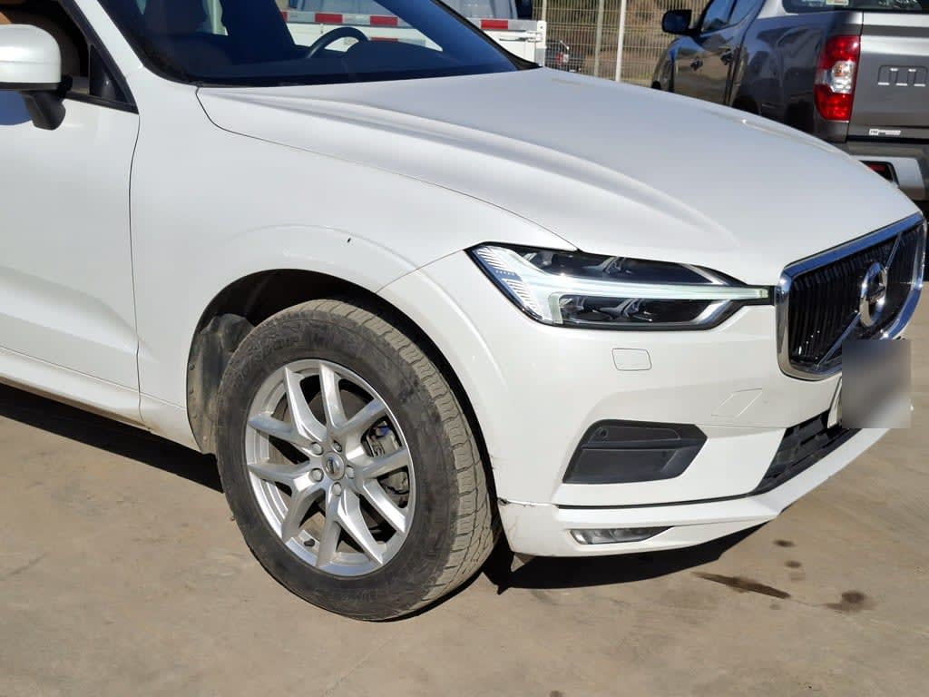 Volvo Xc60 2.0 D4 Diesel Kinetic 4x4 At 5p año 2018