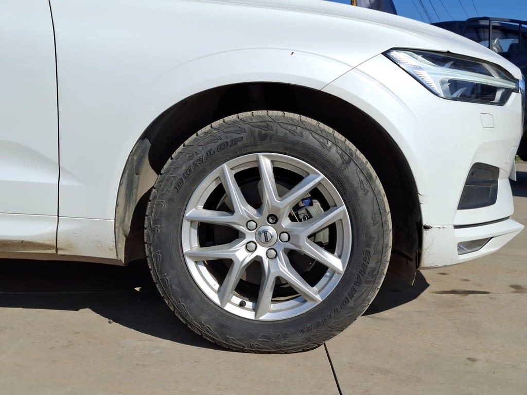Volvo Xc60 2.0 D4 Diesel Kinetic 4x4 At 5p año 2018