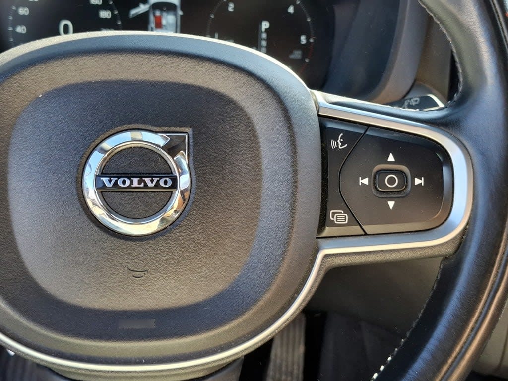Volvo Xc60 2.0 D4 Diesel Kinetic 4x4 At 5p año 2018