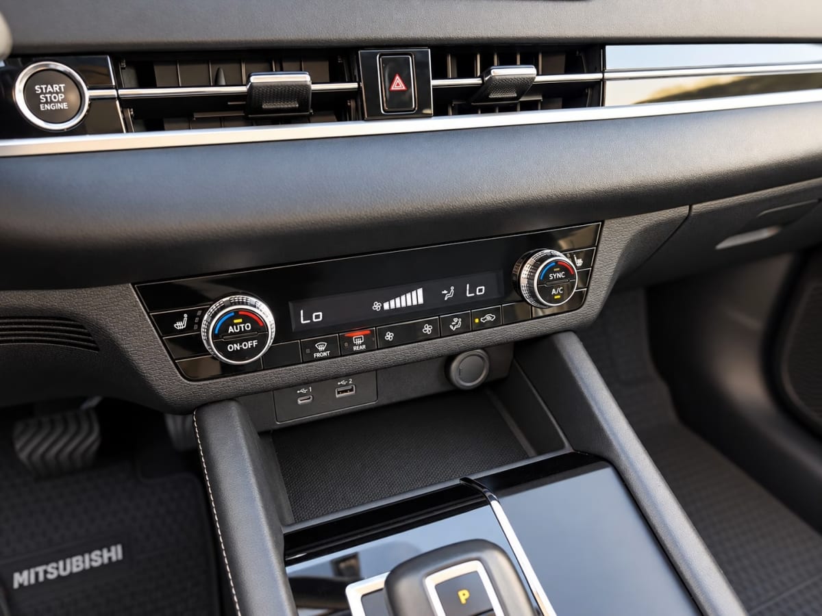 Mitsubishi Mitsubishi Outlander Gl año 2023