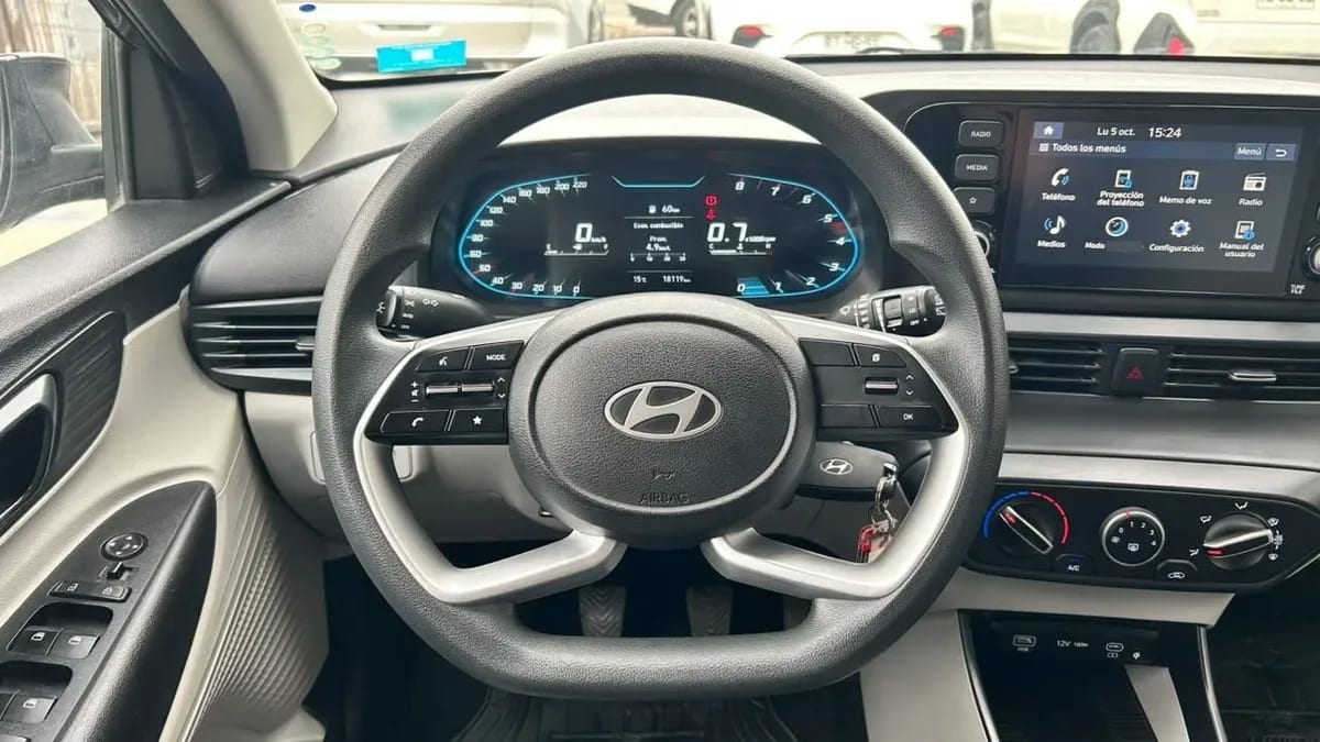 Hyundai I20 1.4 Plus Fl Bi3 4x2 Hb Mt 5p año 2025