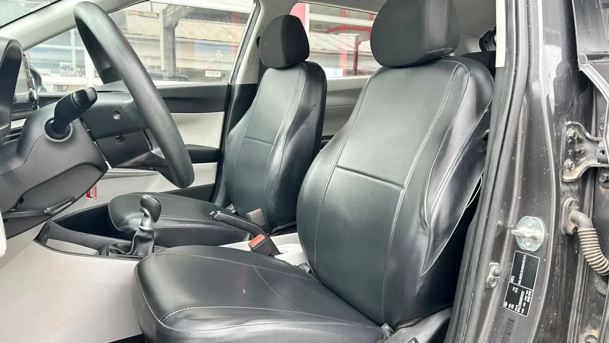 Hyundai I20 1.4 Plus Fl Bi3 4x2 Hb Mt 5p año 2025