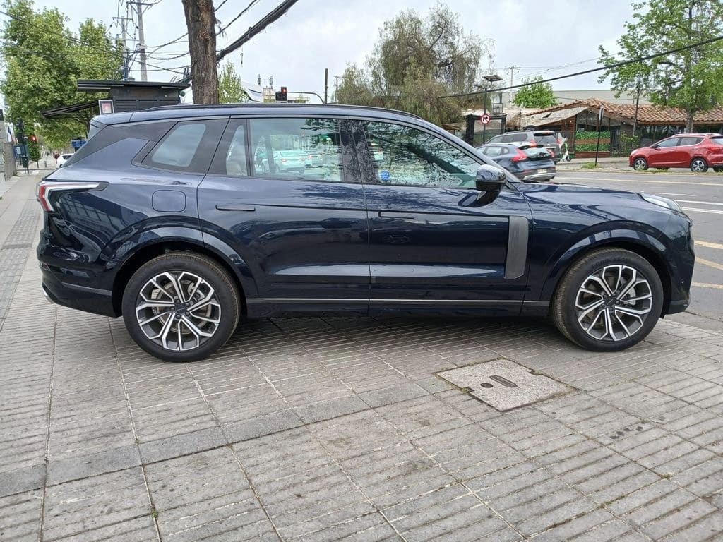 Lynk&Co 09 09 Halo 2.0t Hibrido año 2027