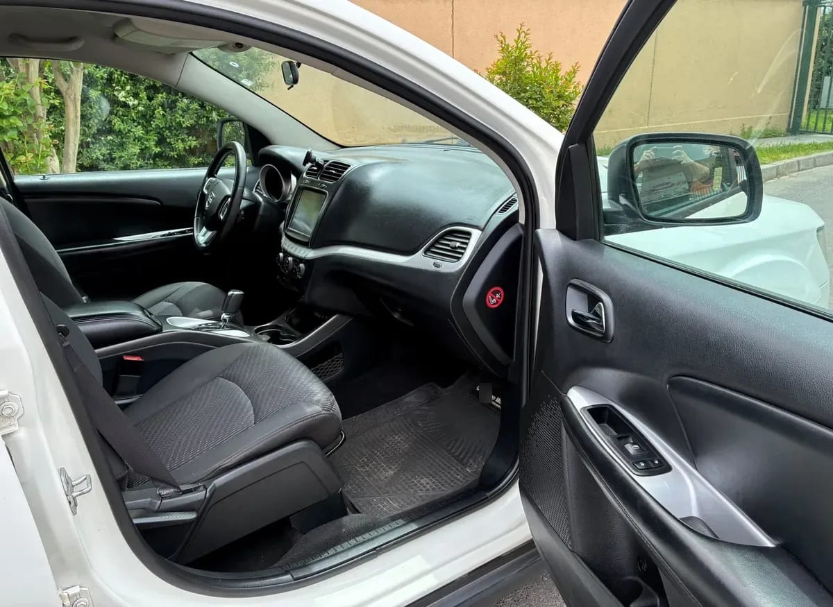 DODGE JOURNEY 2.4 Se At año 2017