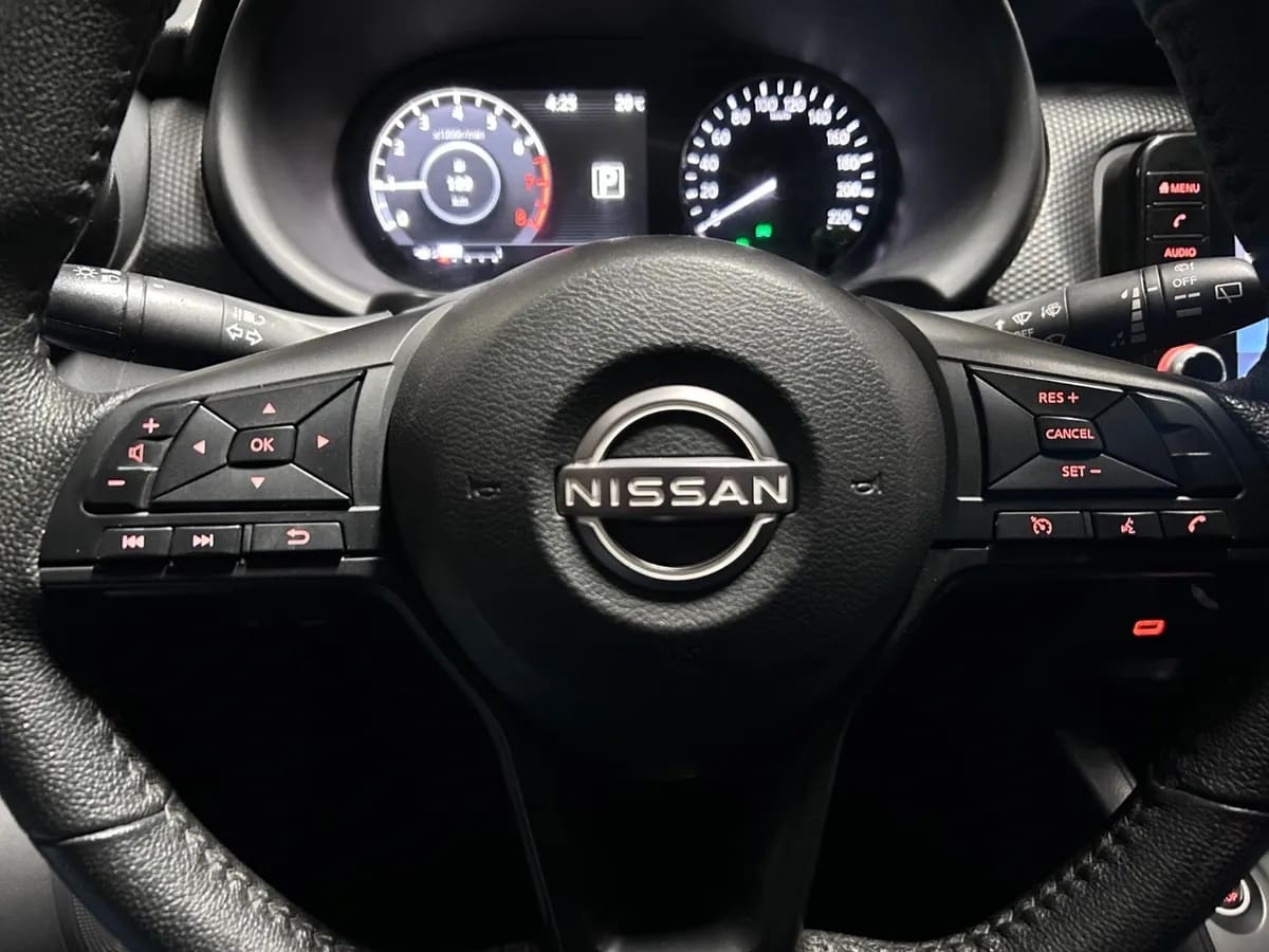 NISSAN KICKS  año 2024