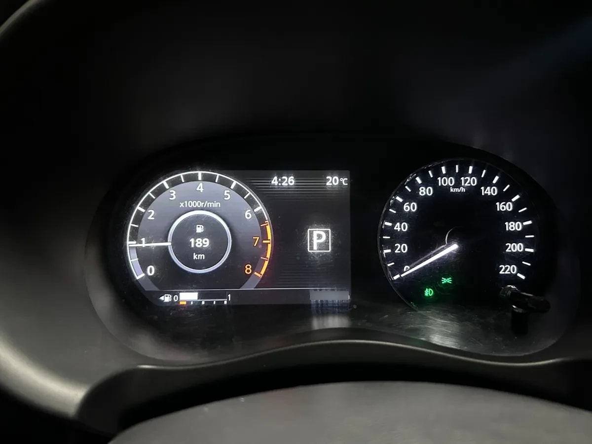 NISSAN KICKS  año 2024