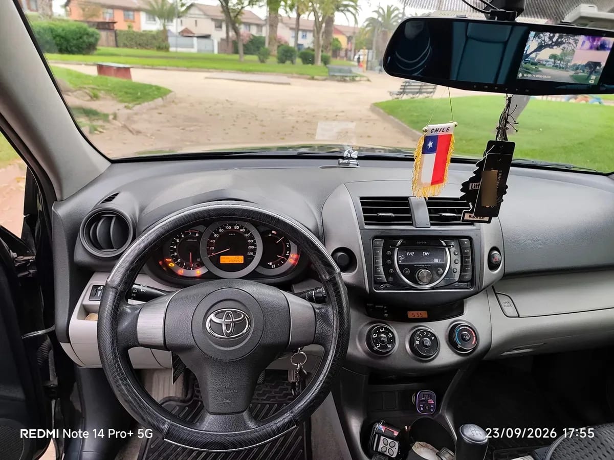 TOYOTA RAV4 2.4 Advantage S.lujo At 4x2 año 2012