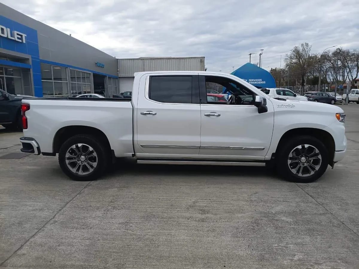 Chevrolet Silverado 3.0 High Country 4x4 At 4p año 2023