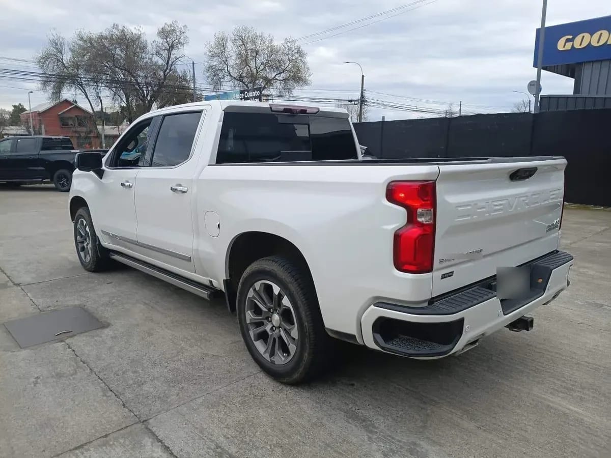 Chevrolet Silverado 3.0 High Country 4x4 At 4p año 2023