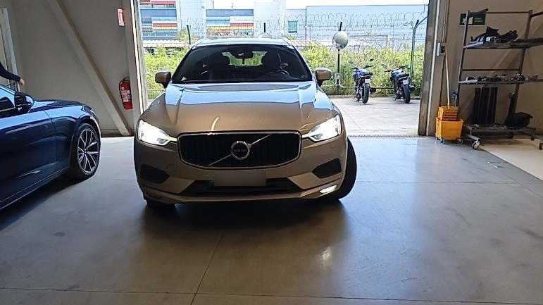 Volvo Xc60 2.0 D5 Diesel Momentum Plus Awd At 5p año 2020