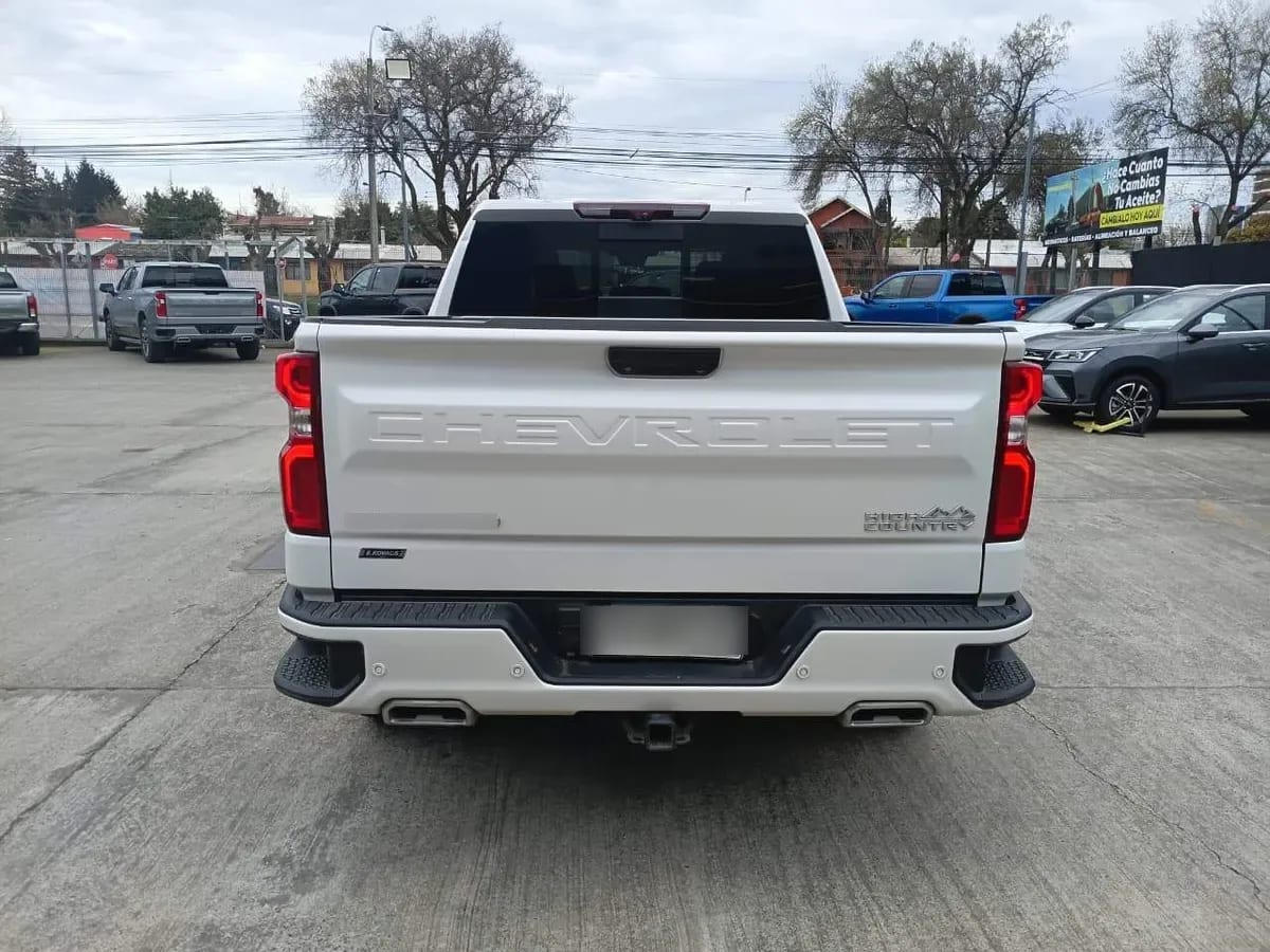 Chevrolet Silverado 3.0 High Country 4x4 At 4p año 2023
