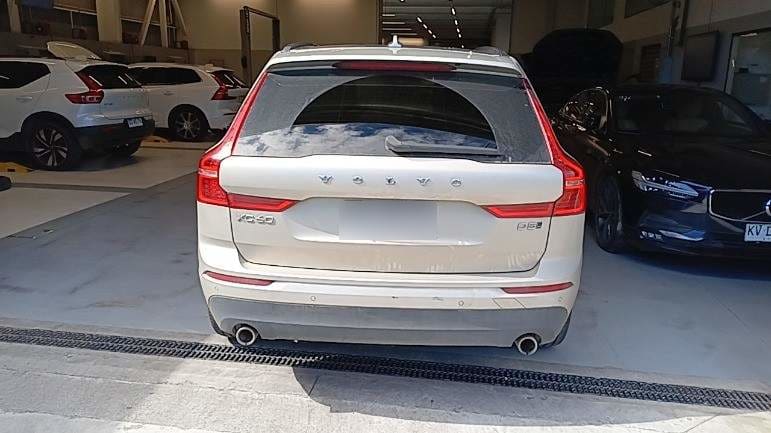 Volvo Xc60 2.0 D5 Diesel Momentum Plus Awd At 5p año 2020