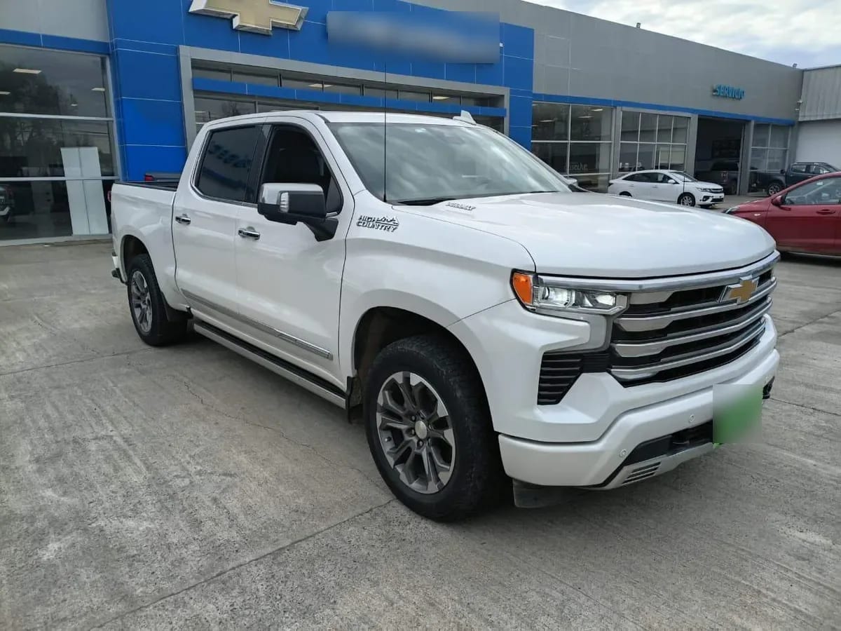 Chevrolet Silverado 3.0 High Country 4x4 At 4p año 2023
