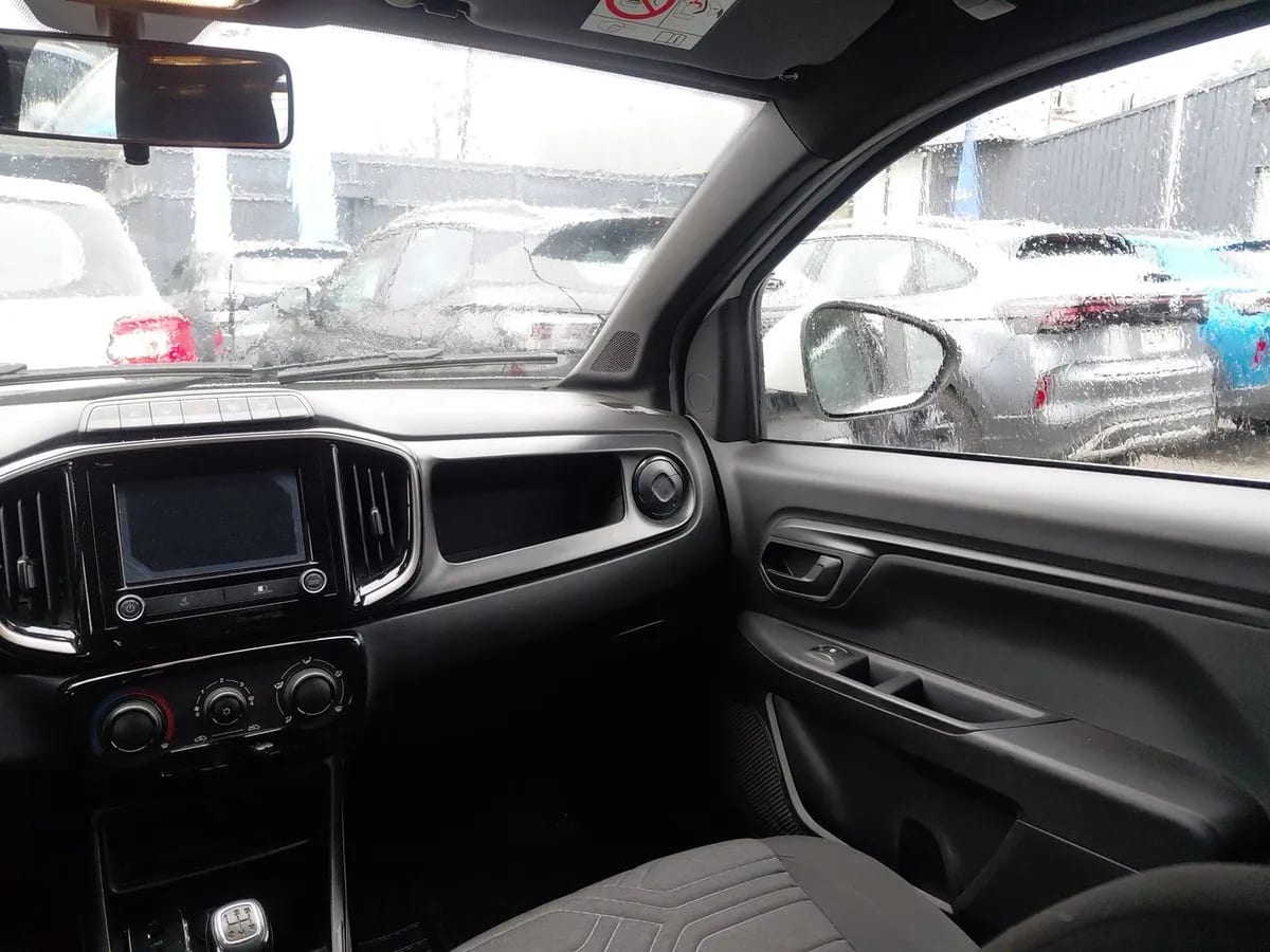 Ram 700 1.4 Bighorn 4x2 Dob. Cab. Mt 4p año 2024