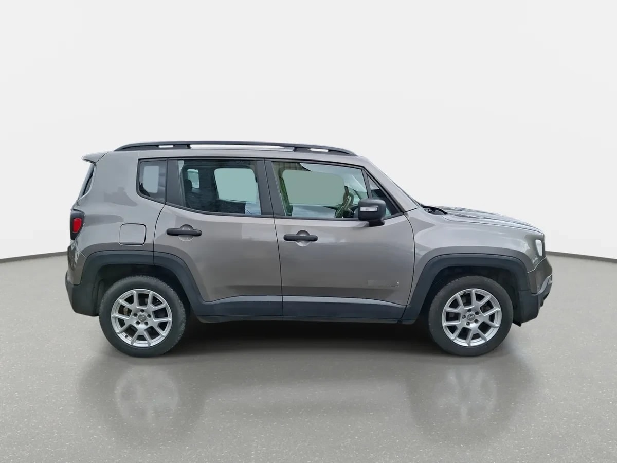 Jeep Renegade 1.8 Sport Lx 4x2 Radio 5 Mt 5p año 2019