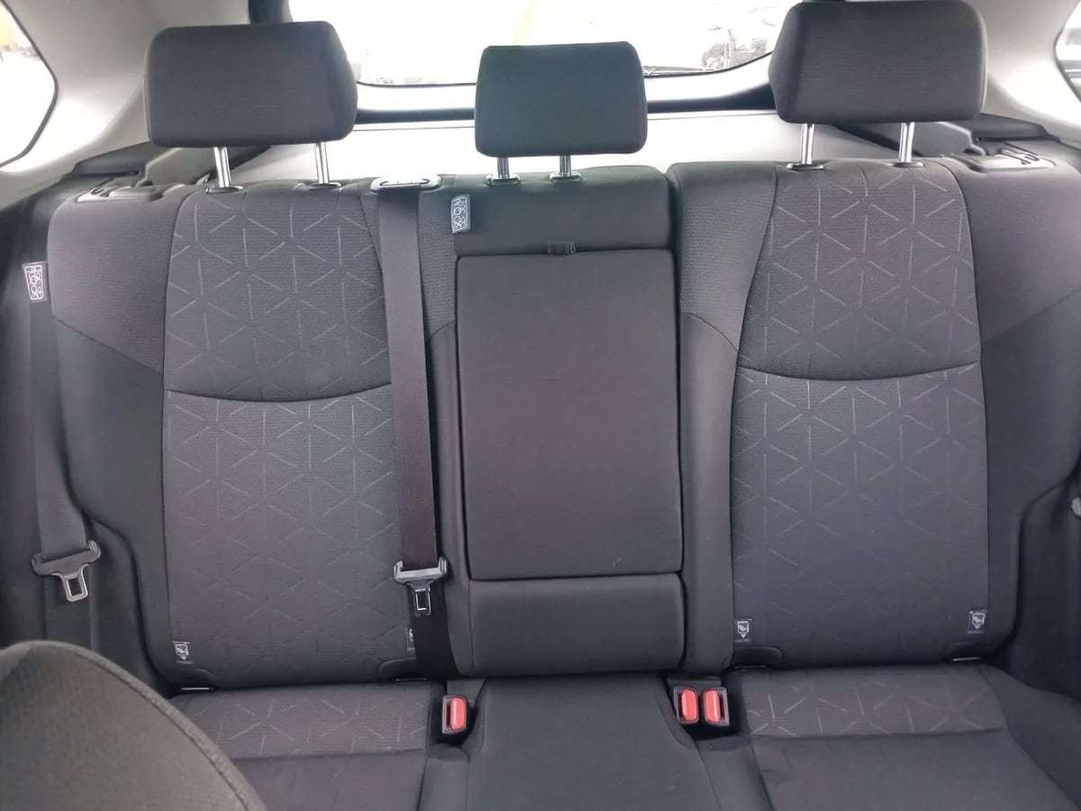 Toyota Rav 4 2.0 Xle 4x2 Cvt At 5p año 2020