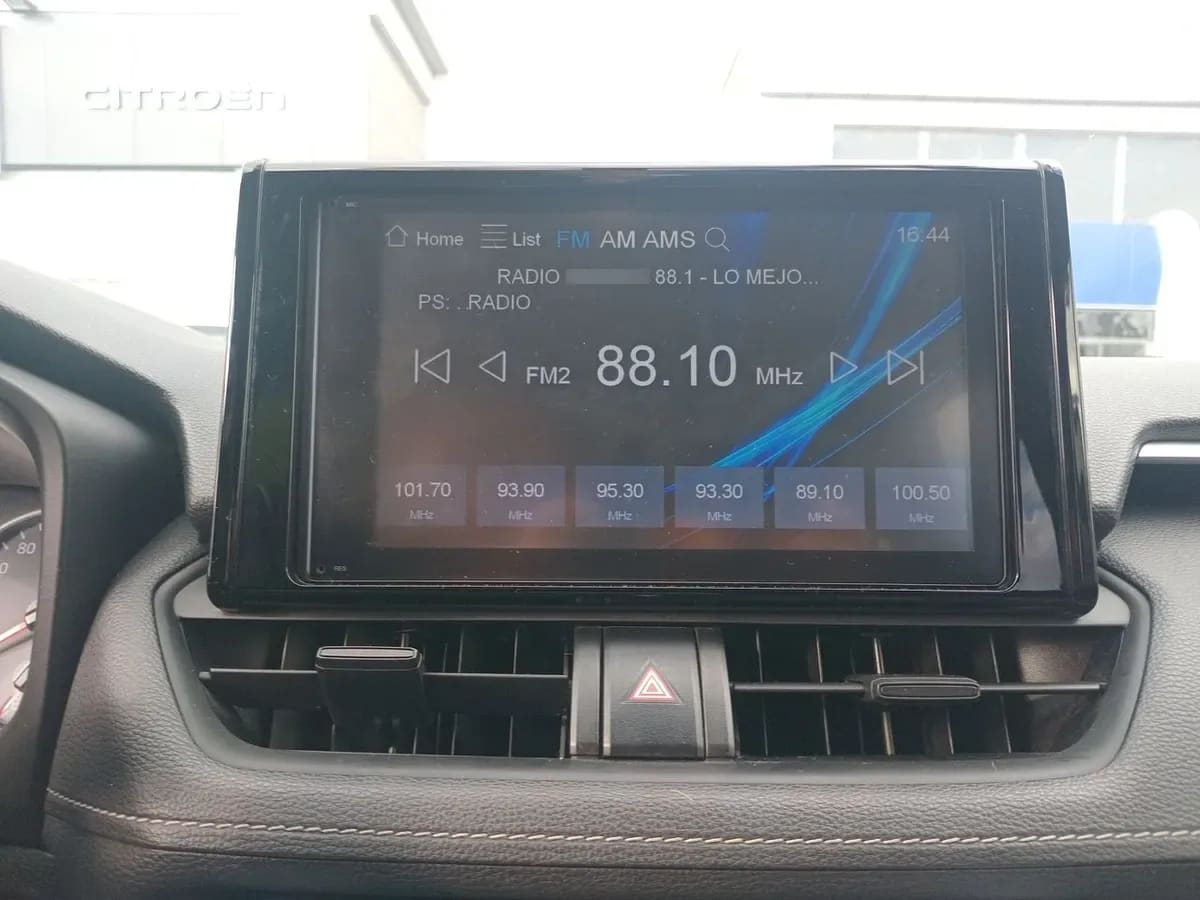 Toyota Rav 4 2.0 Xle 4x2 Cvt At 5p año 2020
