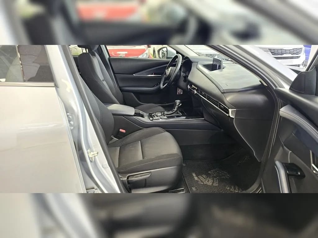 Mazda 121 Cx-30 2.0 V 7g At año 2024