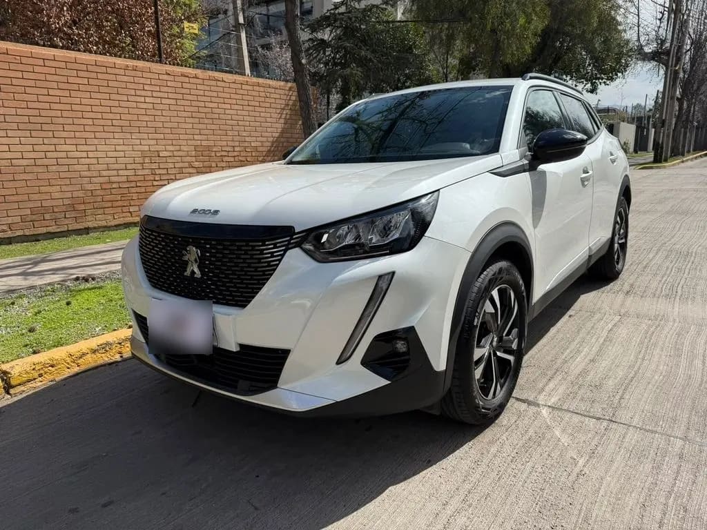 Peugeot 2008 130 Eat8 1.2 Aut año 2022