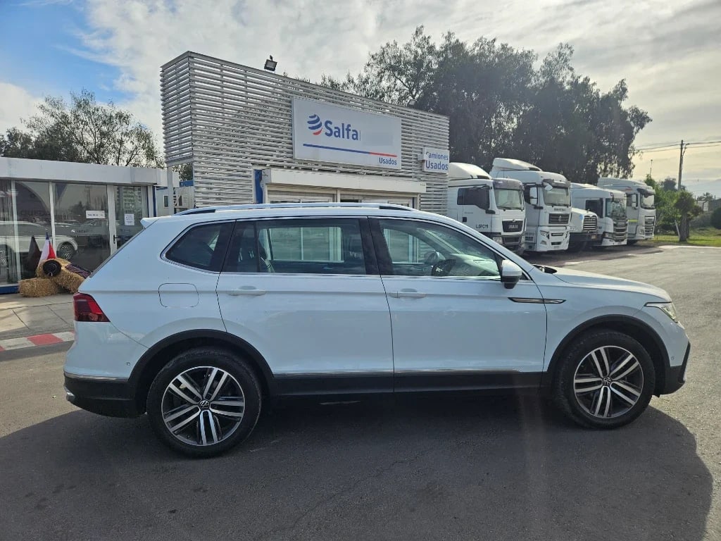 Volkswagen Tiguan Tsi Highline At 150hp año 2023