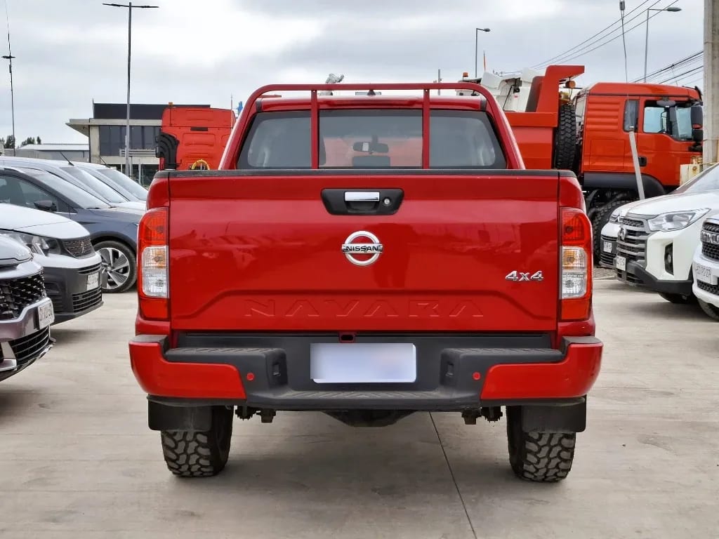 Nissan Navara Navara Dc 4x4 2.3 Tdi Se año 2023