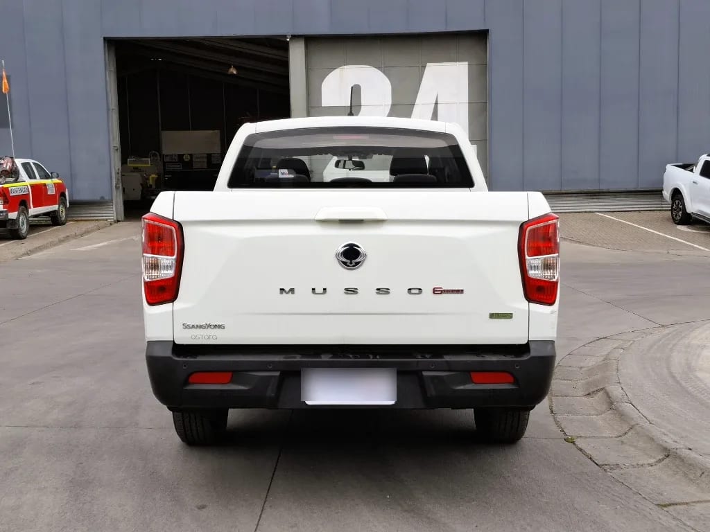 Ssangyong Grand Musso Grand Musso 2.2 4x2 Mt Full-Ql612 año 2023