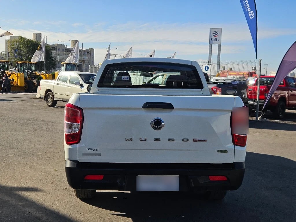 Ssangyong Grand Musso 2.2 4x2 Mt Full-Ql610 año 2023