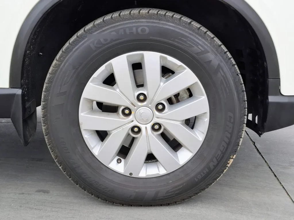 Ssangyong Grand Musso Grand Musso 2.2 4x2 Mt Full-Ql612 año 2023