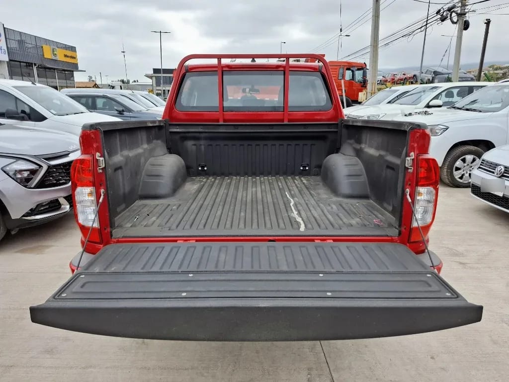 Nissan Navara Navara Dc 4x4 2.3 Tdi Se año 2023