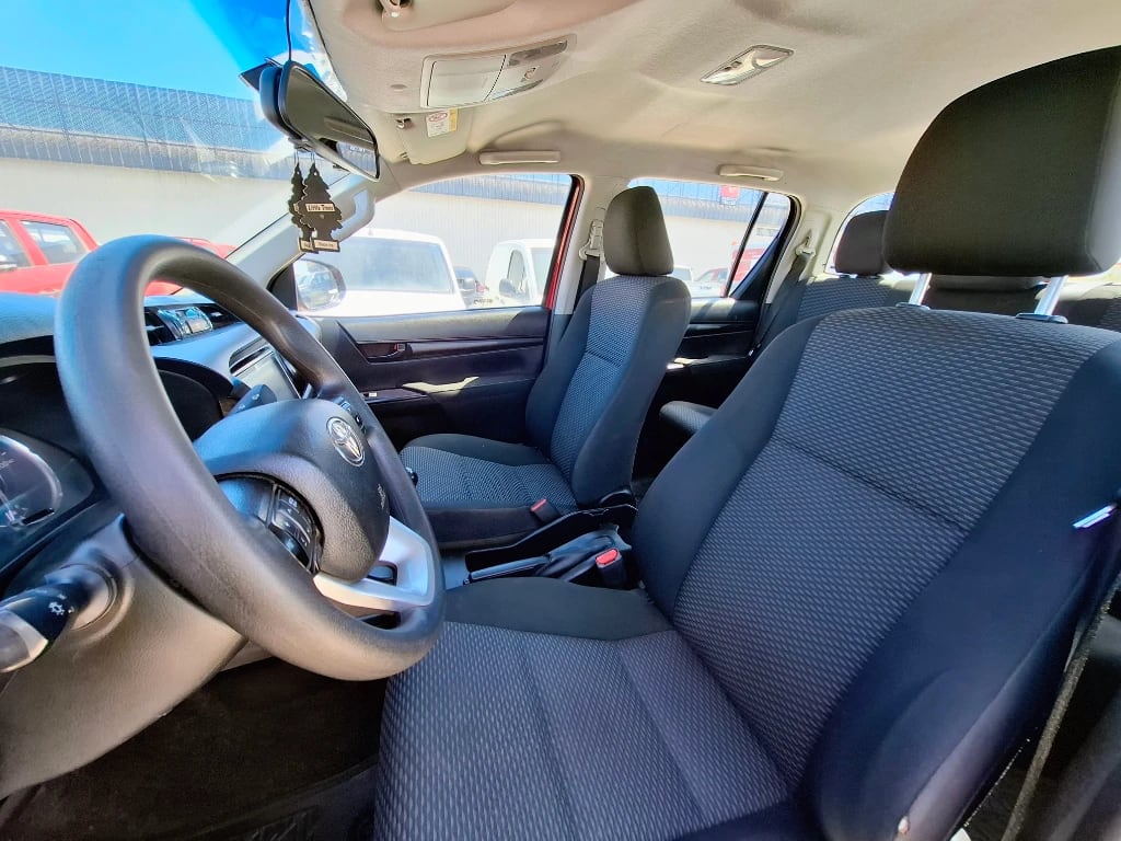 Toyota Hilux Hilux Dc 4x4 2.4 D Dx Mt año 2024