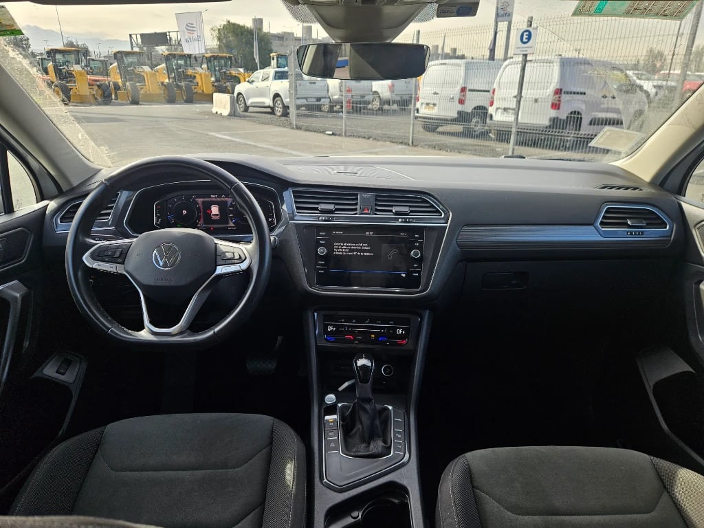 Volkswagen Tiguan Tsi Highline At 150hp año 2023
