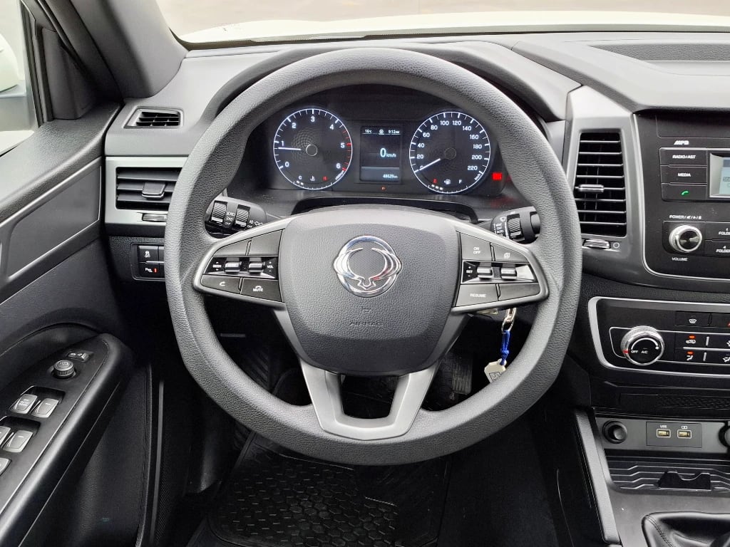 Ssangyong Grand Musso Grand Musso 2.2 4x2 Mt Full-Ql612 año 2023