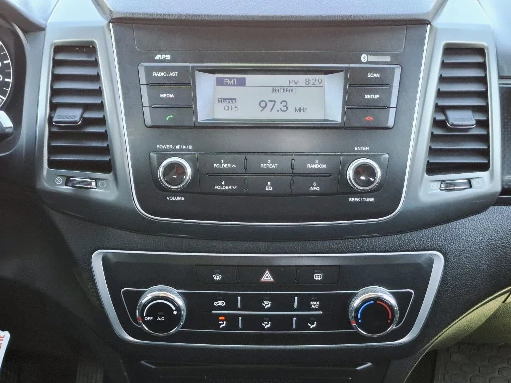 Ssangyong Grand Musso Grand Musso 2.2 4x2 Mt Full-Ql610 año 2023