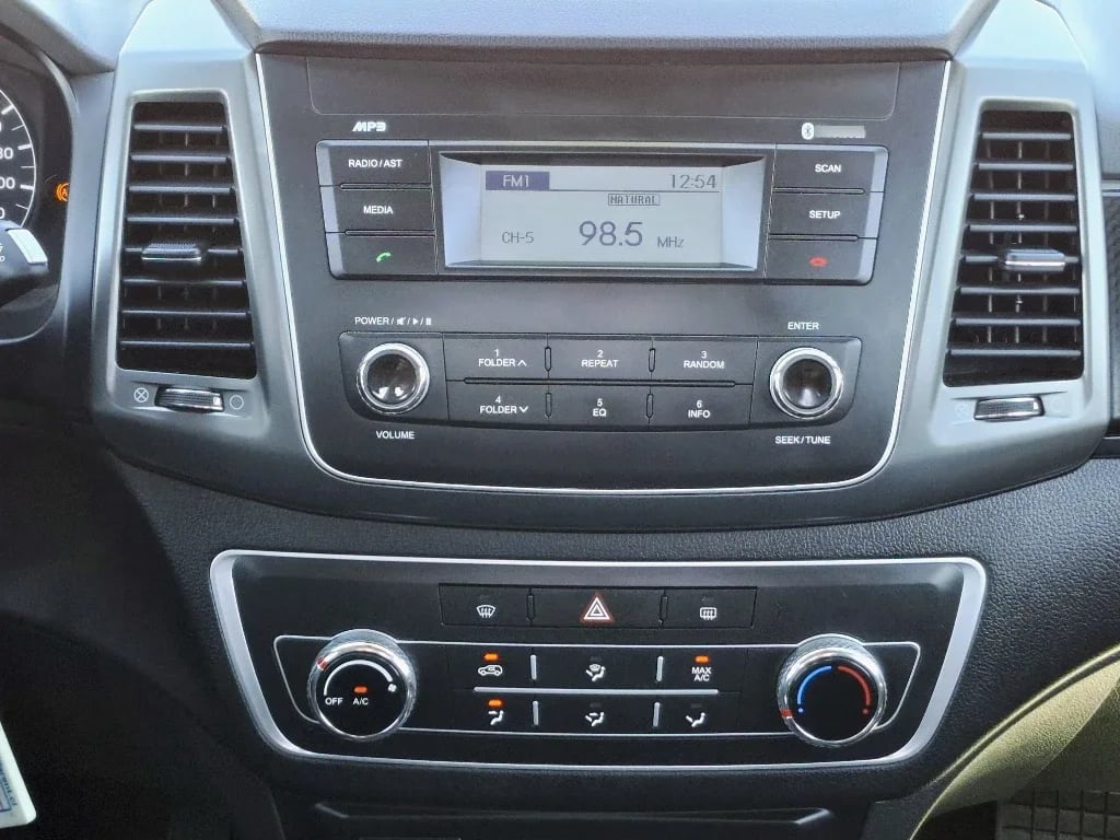 Ssangyong Grand Musso Grand Musso 2.2 4x2 Mt Full-Ql610 año 2023