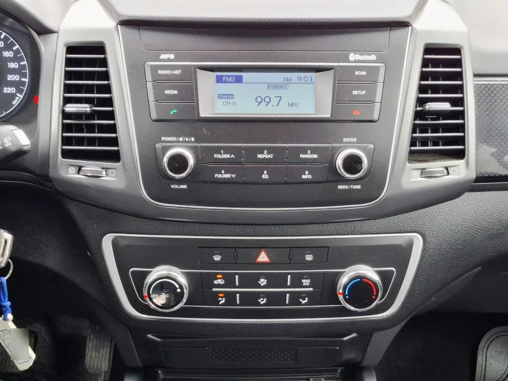 Ssangyong Grand Musso Grand Musso 2.2 4x2 Mt Full-Ql612 año 2023
