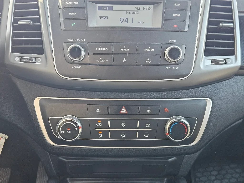Ssangyong Grand Musso 2.2 4x2 Mt Full-Ql610 año 2023