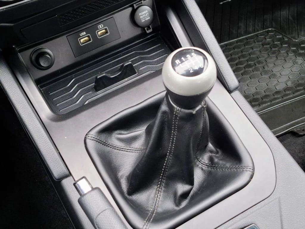Ssangyong Grand Musso Grand Musso 2.2 4x2 Mt Full-Ql612 año 2023