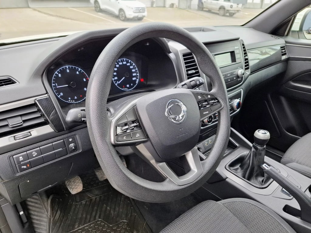Ssangyong Grand Musso Grand Musso 2.2 4x2 Mt Full-Ql612 año 2023