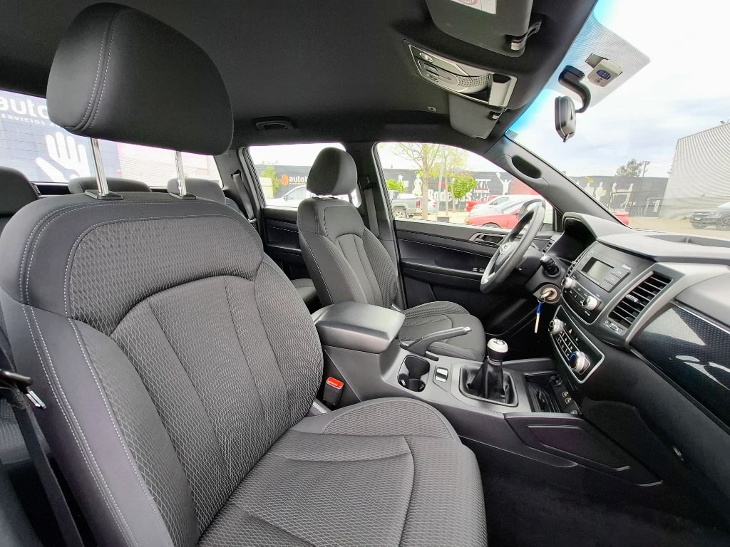Ssangyong Grand Musso Grand Musso 2.2 4x2 Mt Full-Ql612 año 2023