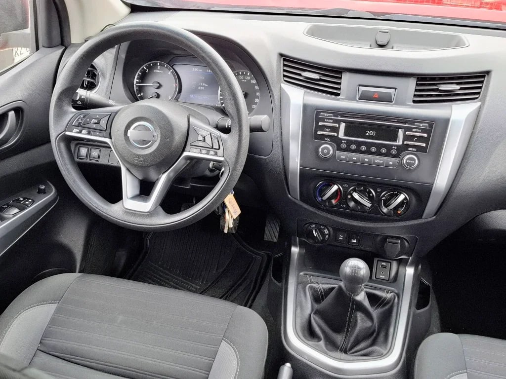 Nissan Navara Navara Dc 4x4 2.3 Tdi Se año 2023