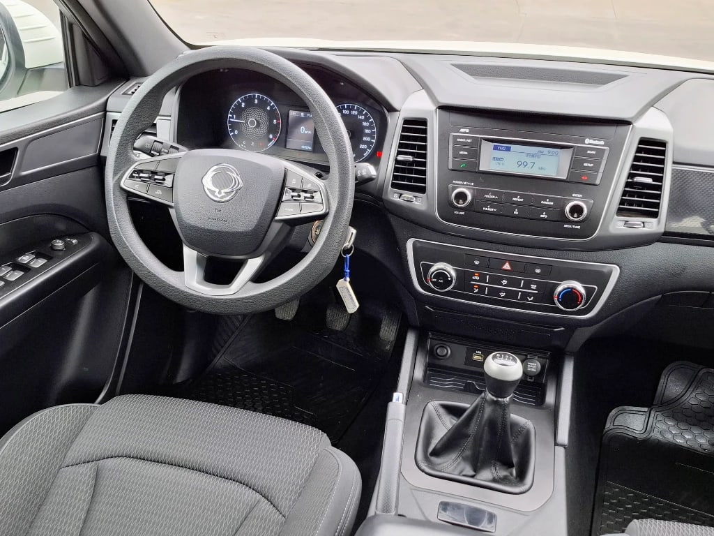 Ssangyong Grand Musso Grand Musso 2.2 4x2 Mt Full-Ql612 año 2023