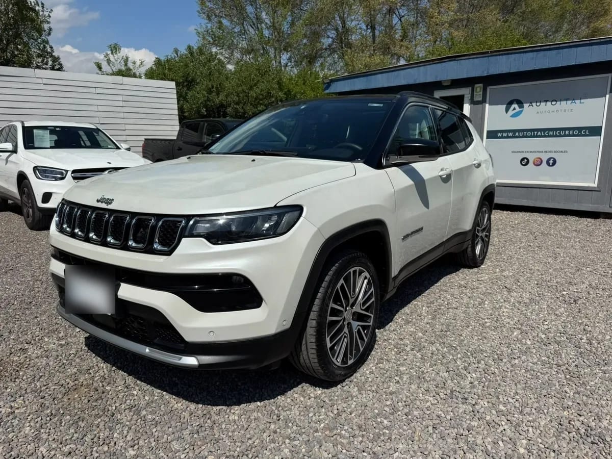 JEEP COMPASS  año 2024